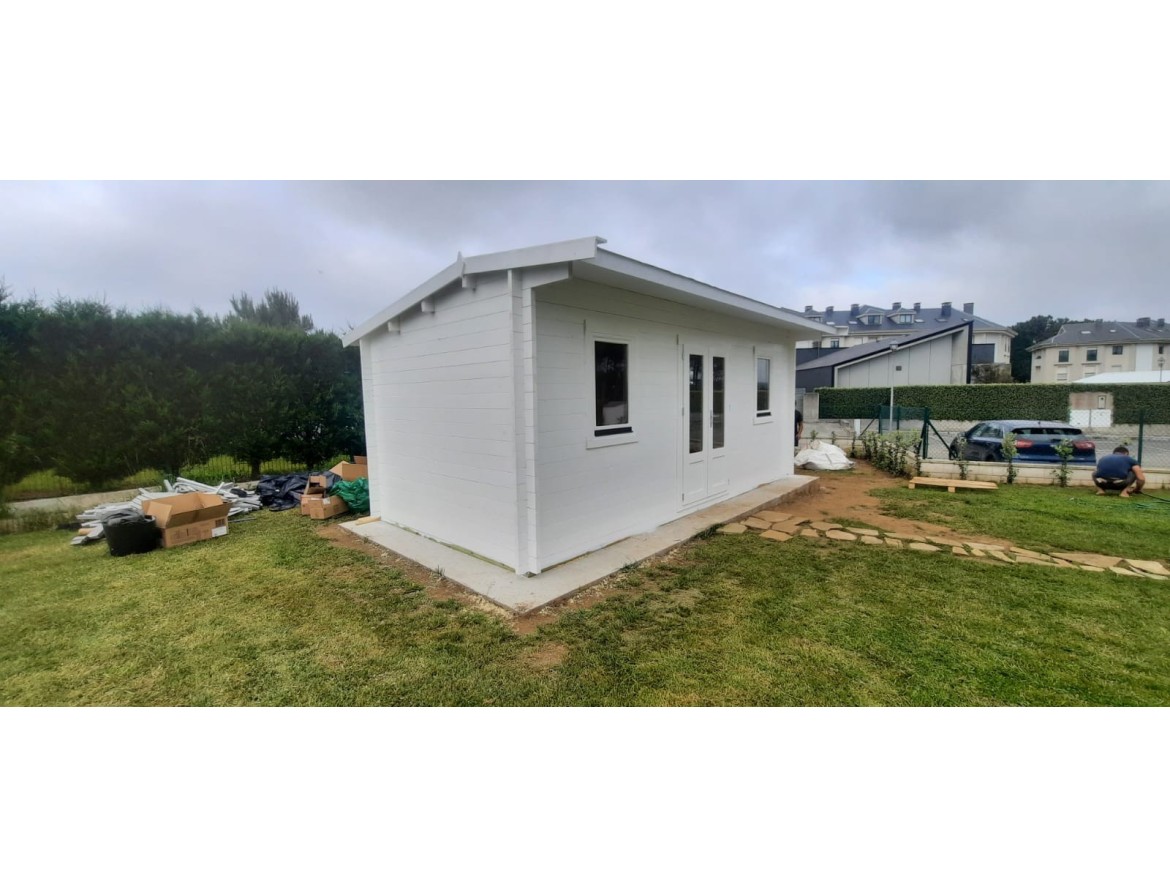 La Caseta de Madera Nika 6x3m en 44mm montada en Asturias